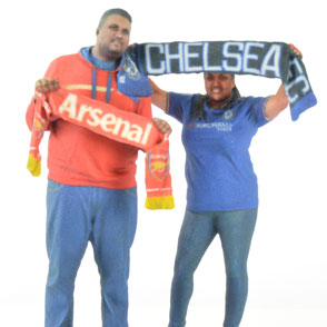 Arsenal-Chelsea Figurine